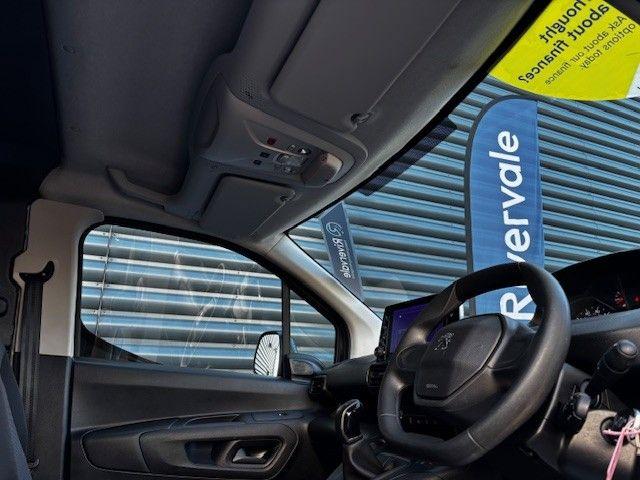 Peugeot Partner image 16